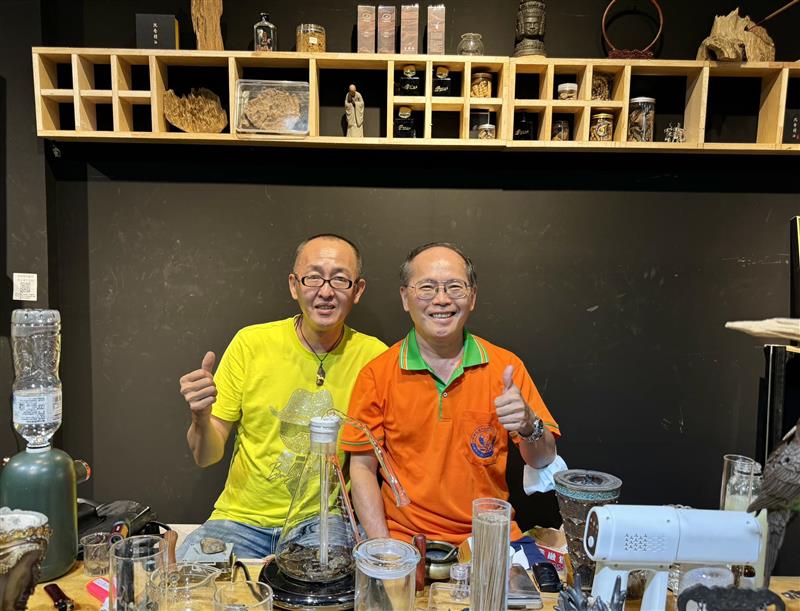 易利華科技OMO虛實整合的企業案例 - 【時代沉香】於高雄鳳山花市新開幕的實體店！