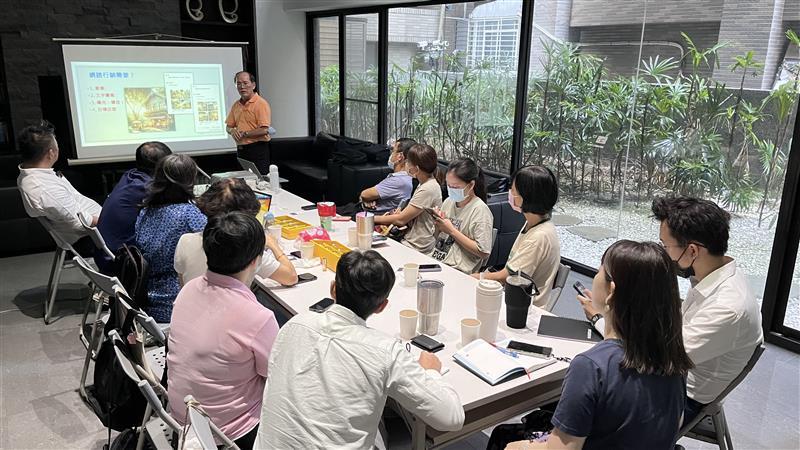 【網路行銷 教育訓練】網站、網頁設計完成，訂單就會跟著來了嗎? 9/26課程為您解密~~~